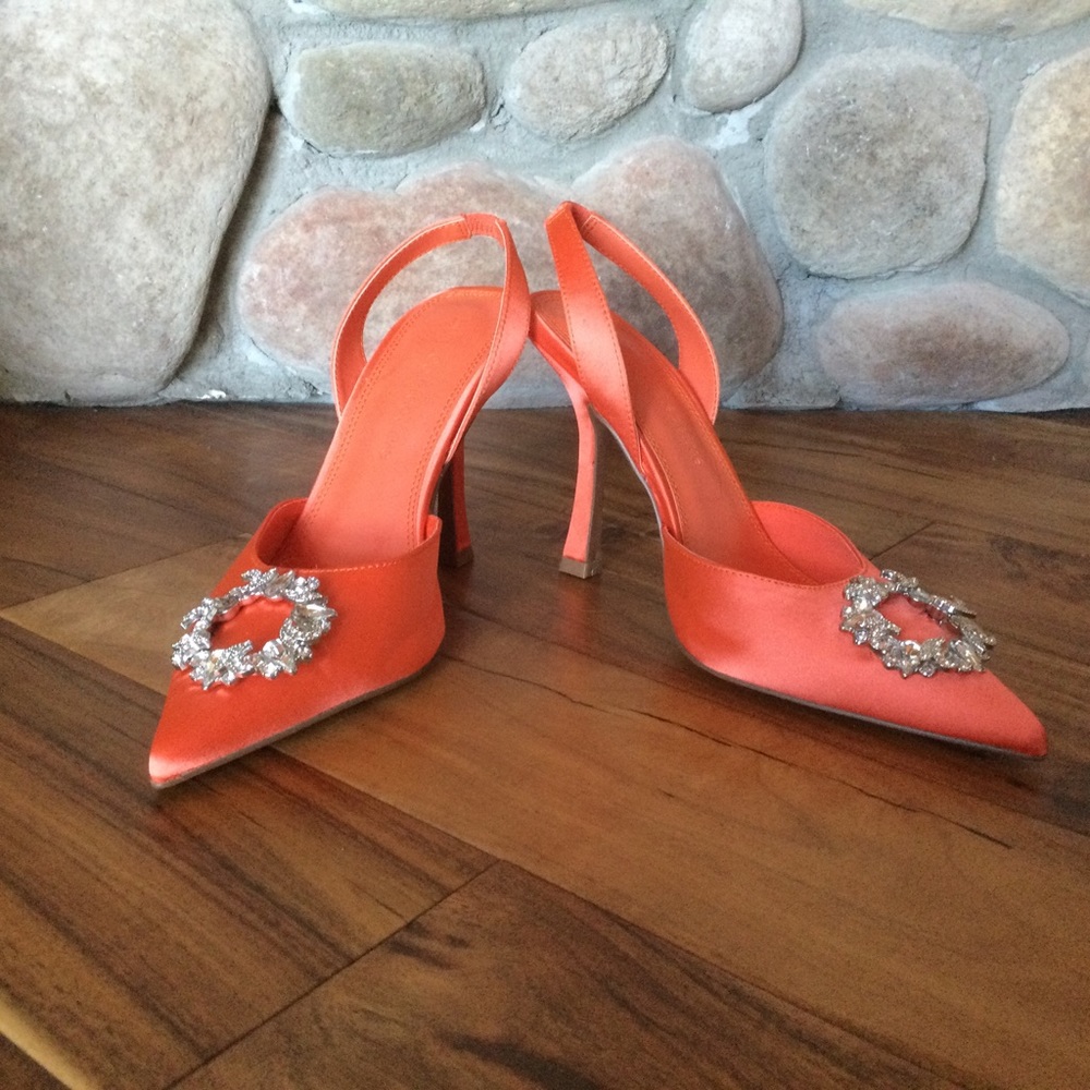 BOG Collective Satin Slingback Heels Ladies Size 7
